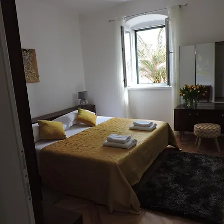 Nina Riva Apartment Kastela