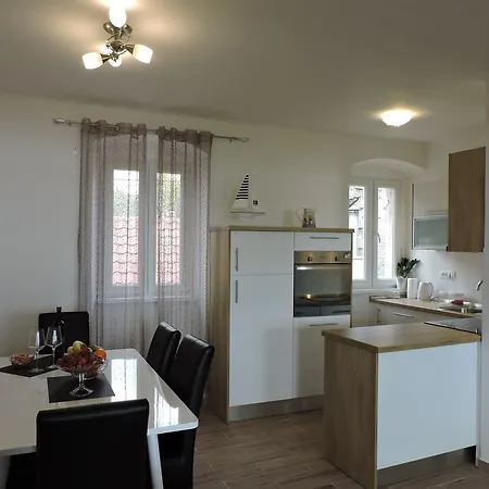 Apartment Nina Riva