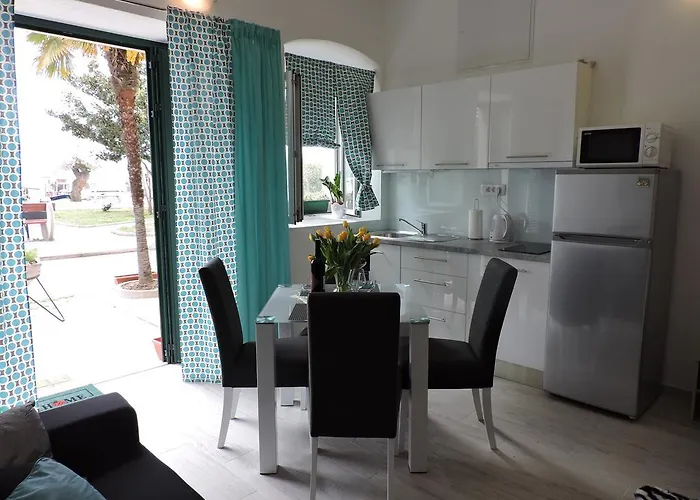 Nina Riva Apartmán Kaštela