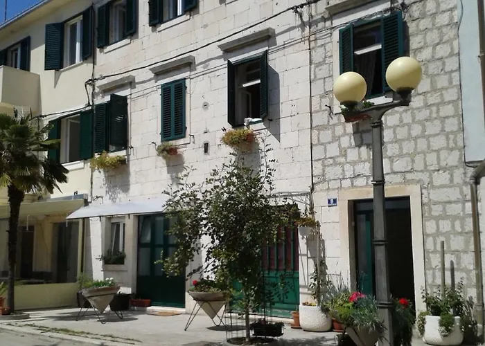 Nina Riva Apartmán *