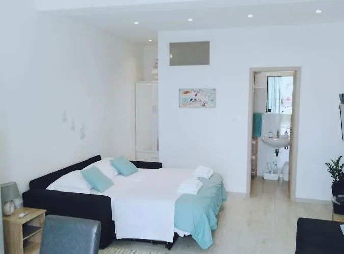 Nina Riva Apartmán Kaštela